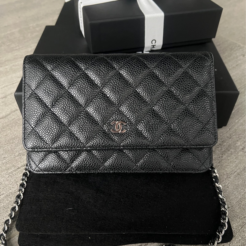 Chanel 黑色荔枝牛銀釦Woc-5