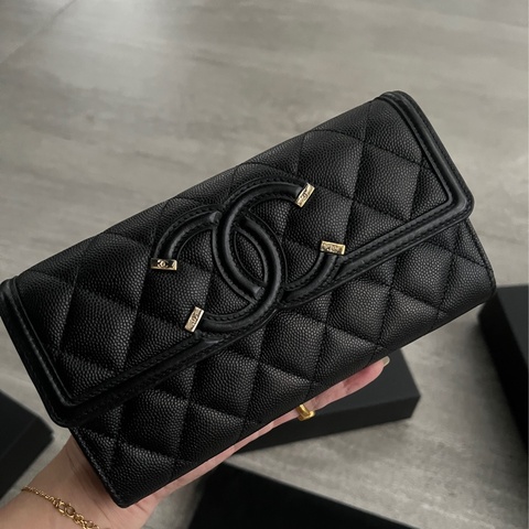 Chanel 黑色荔枝牛長夾