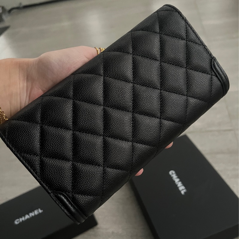 Chanel 黑色荔枝牛長夾-1