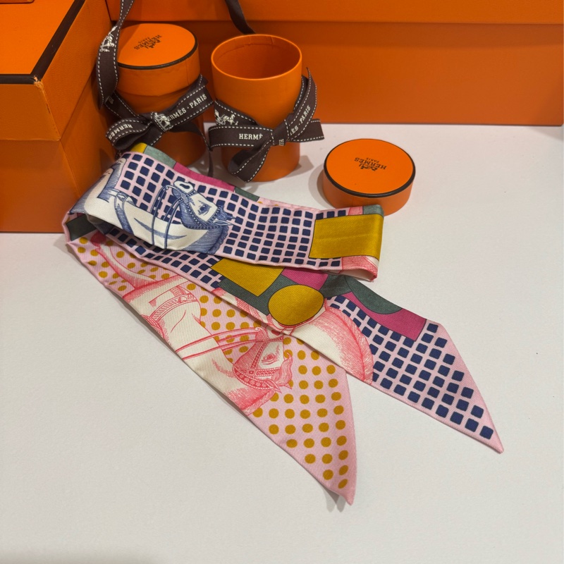 Hermes 優雅騎士Twilly 🌀💕 搭配白色不要太美 全新-1