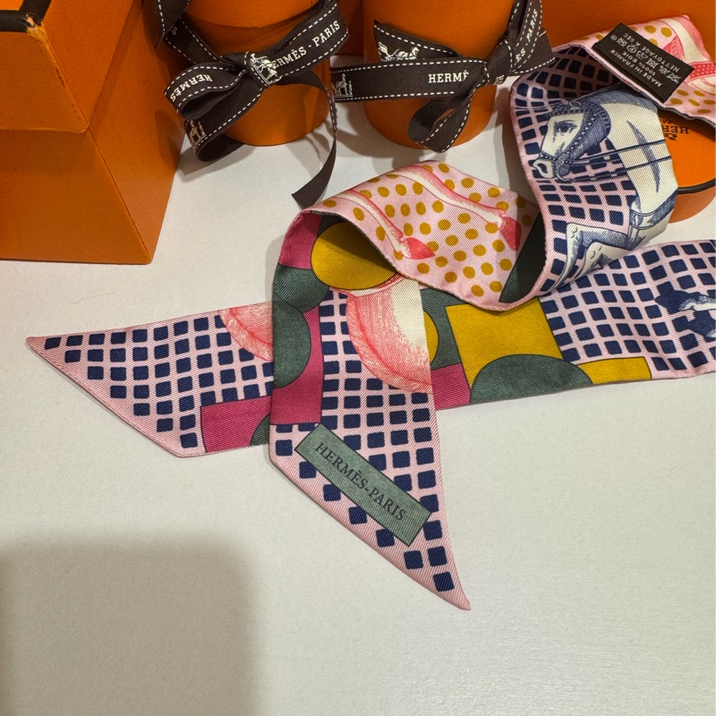 Hermes 優雅騎士Twilly 🌀💕 搭配白色不要太美 全新-3