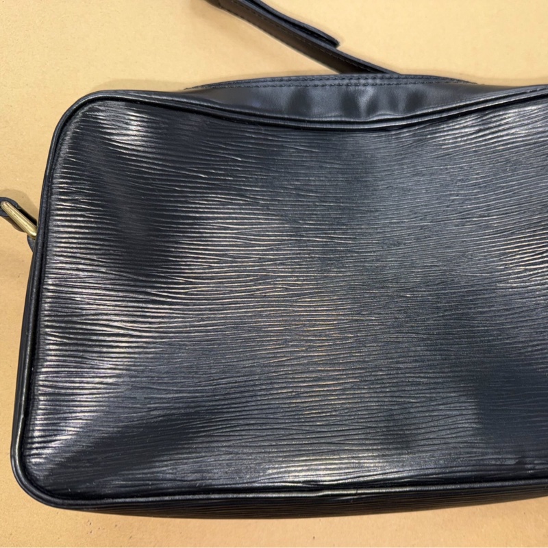 🌷Louis Vuitton EPI水波紋斜背包側背包|經典花紋✦fufu style 精品✦ 氣質款|-10