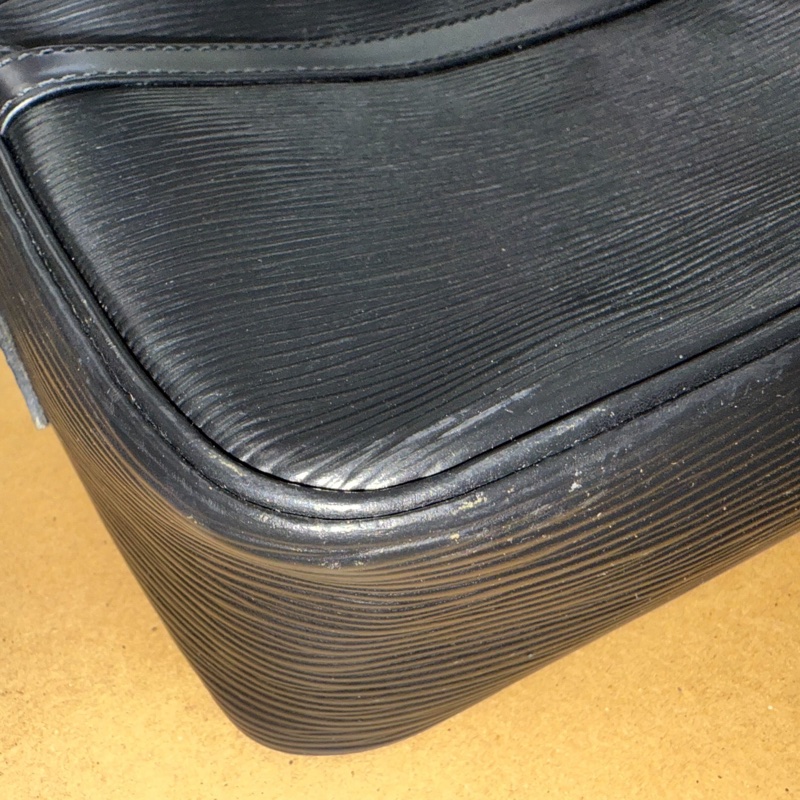 🌷Louis Vuitton EPI水波紋斜背包側背包|經典花紋✦fufu style 精品✦ 氣質款|-15