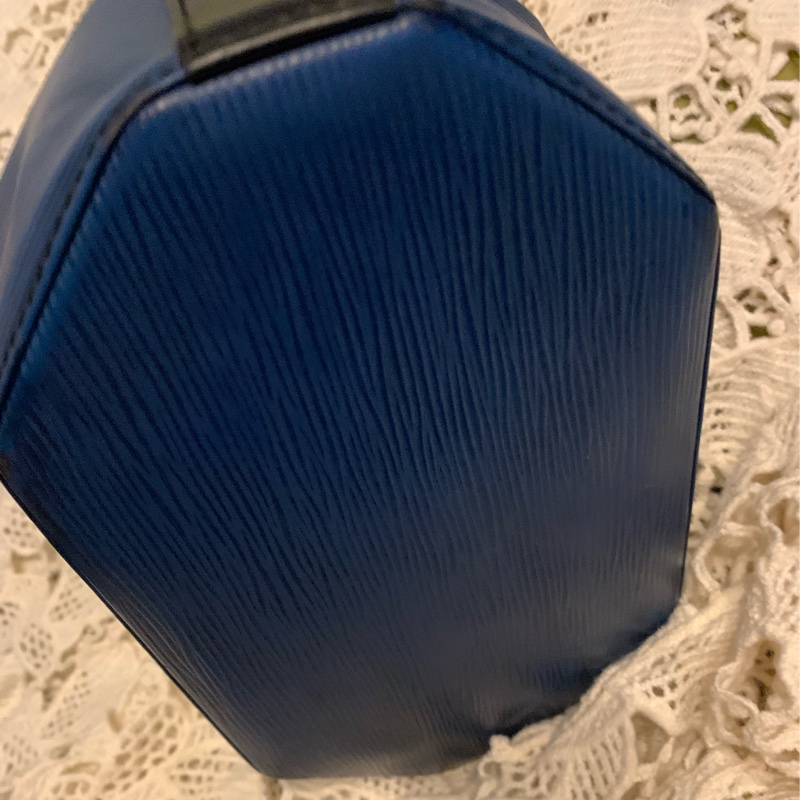 LOUIS VUITTON 水波紋epi八角形皮革肩背包 側背包 藍色水波紋配黑色皮革1992年老包-4