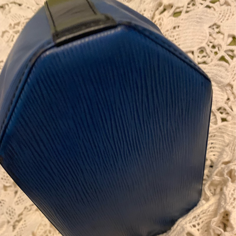 LOUIS VUITTON 水波紋epi八角形皮革肩背包 側背包 藍色水波紋配黑色皮革1992年老包-13