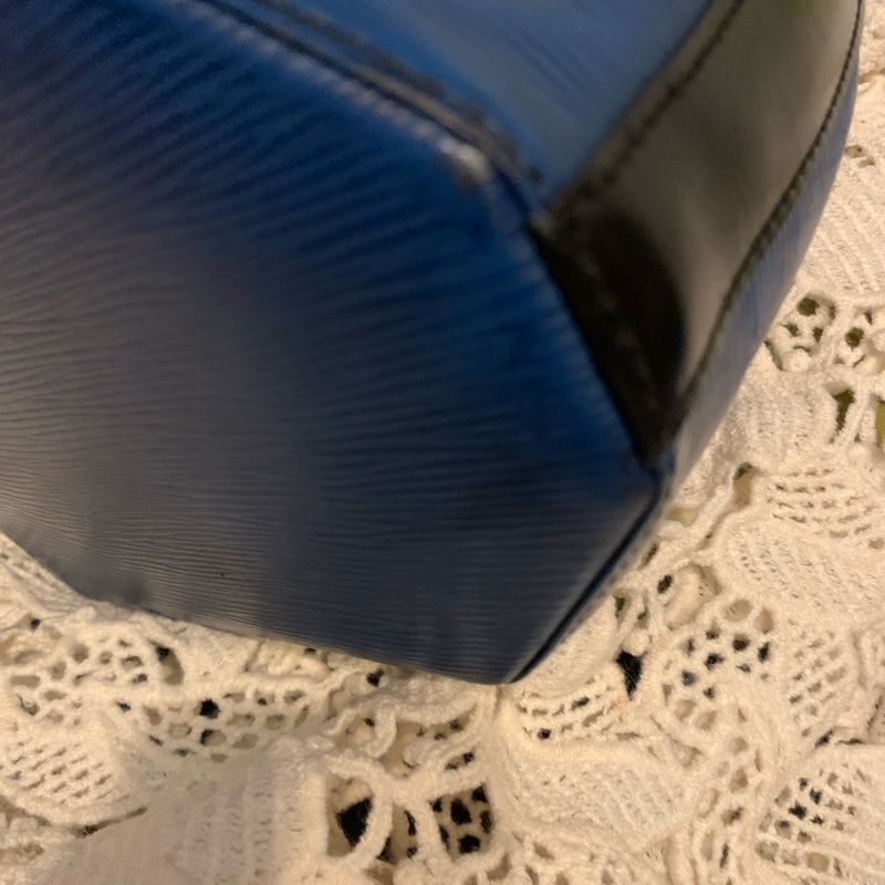 LOUIS VUITTON 水波紋epi八角形皮革肩背包 側背包 藍色水波紋配黑色皮革1992年老包-15