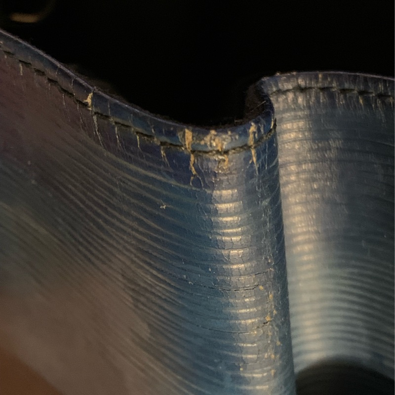 LOUIS VUITTON 水波紋epi八角形皮革肩背包 側背包 藍色水波紋配黑色皮革1992年老包-29