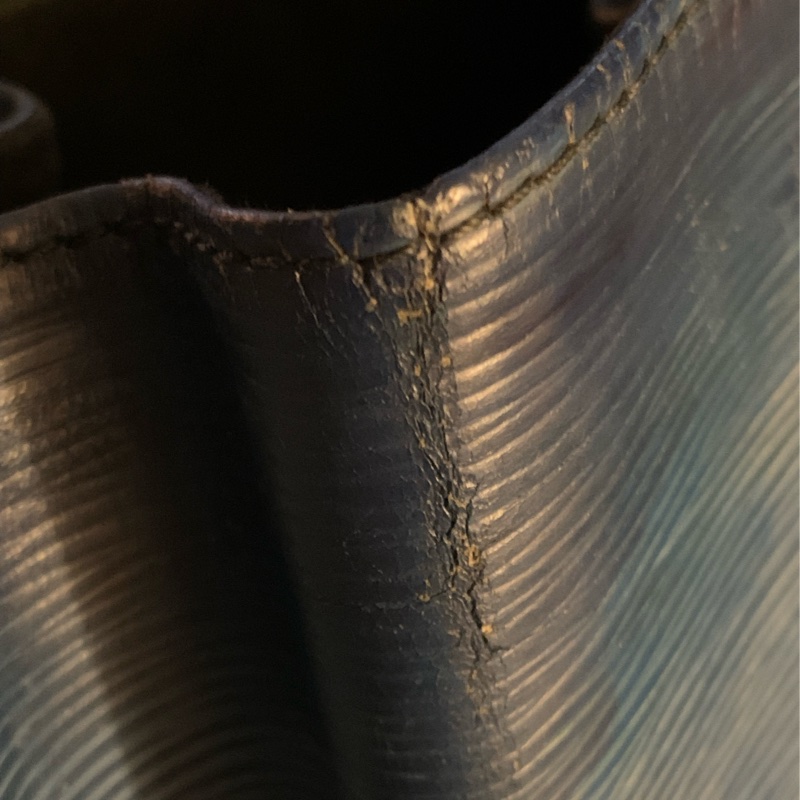 LOUIS VUITTON 水波紋epi八角形皮革肩背包 側背包 藍色水波紋配黑色皮革1992年老包-30