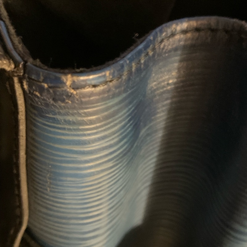 LOUIS VUITTON 水波紋epi八角形皮革肩背包 側背包 藍色水波紋配黑色皮革1992年老包-31