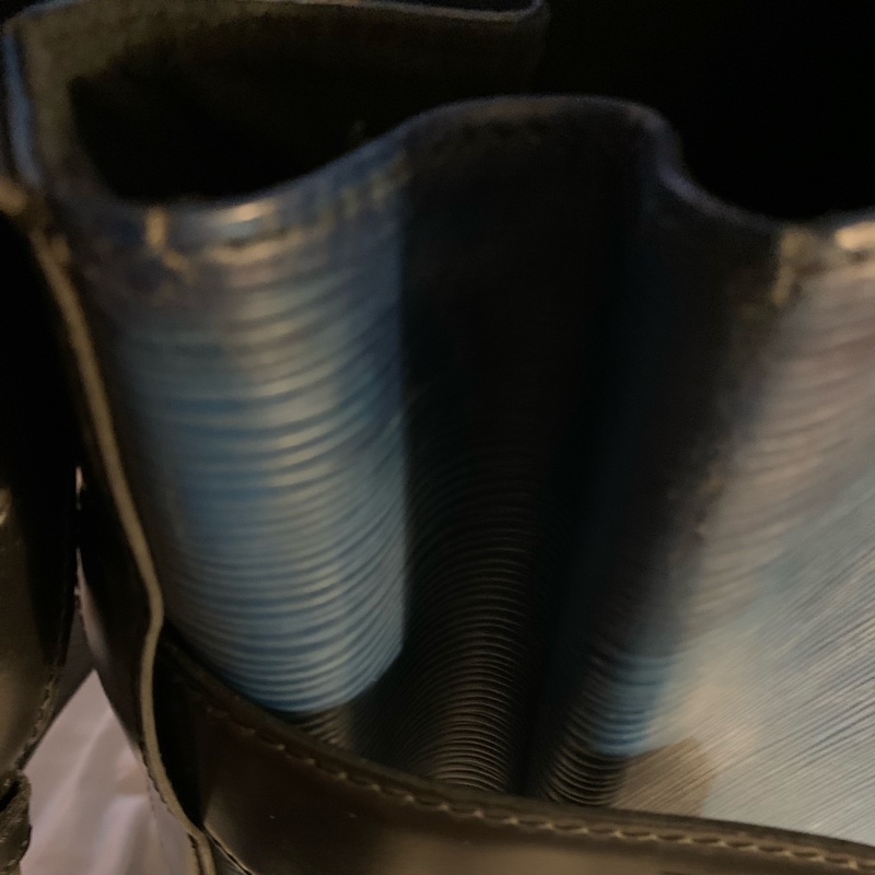 LOUIS VUITTON 水波紋epi八角形皮革肩背包 側背包 藍色水波紋配黑色皮革1992年老包-32