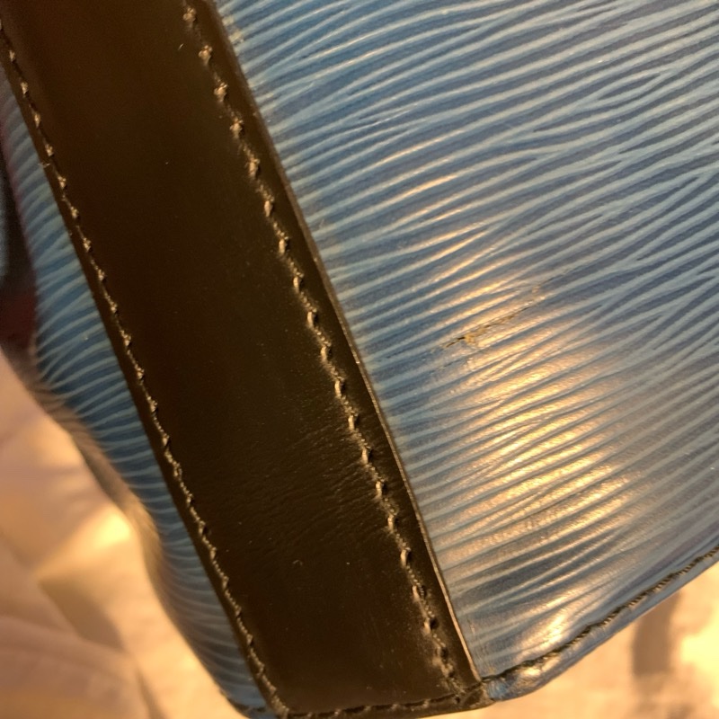 LOUIS VUITTON 水波紋epi八角形皮革肩背包 側背包 藍色水波紋配黑色皮革1992年老包-45