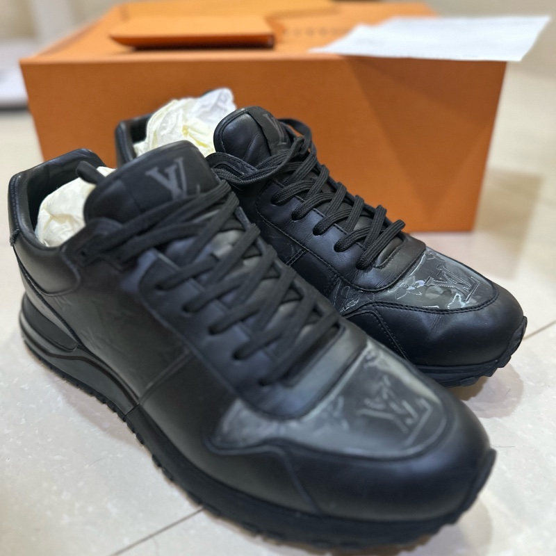 LOUIS VUITTON路易威登 RUN AWAY 黑色運動鞋-0