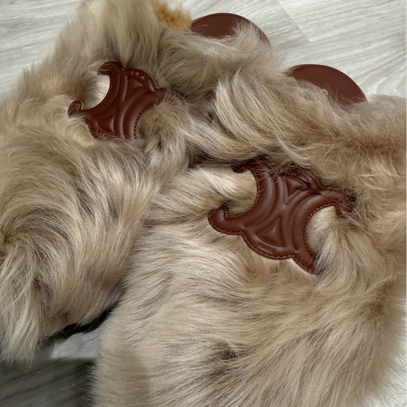CELINE 棕色長毛凱旋門厚底拖鞋 38號-1