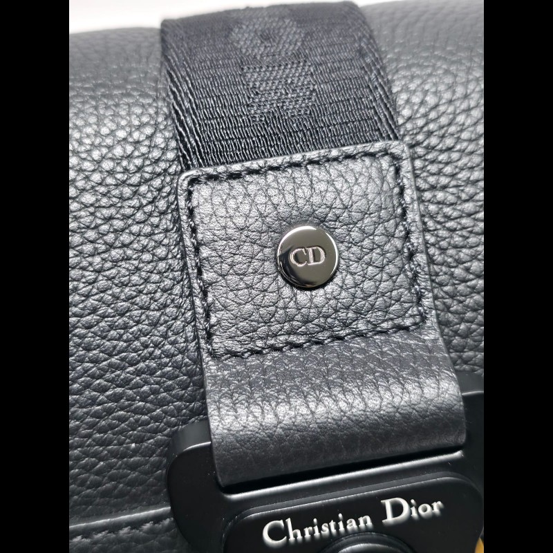 Dior 黑色Hit The Road Messenger Bag(未使用品)-13