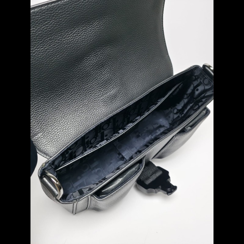 Dior 黑色Hit The Road Messenger Bag(未使用品)-15