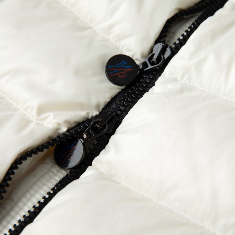 ❤️ MONCLER 白色羽絨外套-5