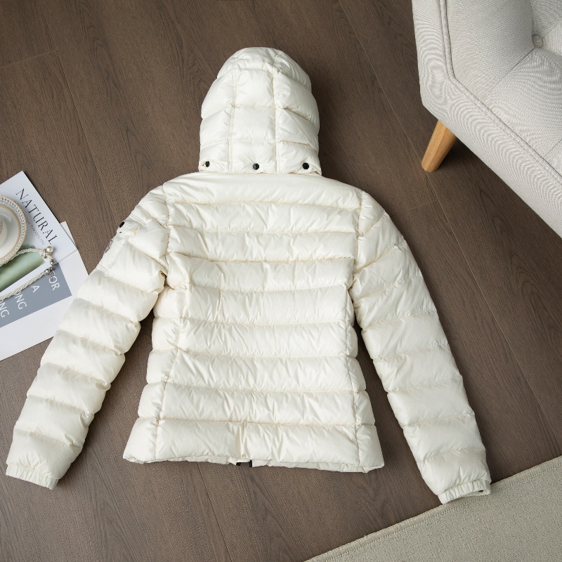 ❤️ MONCLER 白色羽絨外套-9