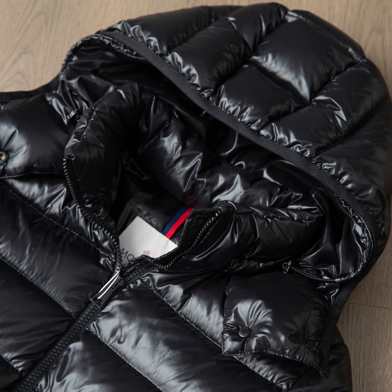 ❤️ MONCLER 經典款 羽絨外套-1