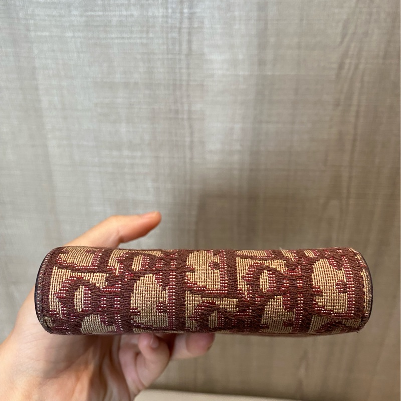 Dior 棗紅色緹花三折短夾-9