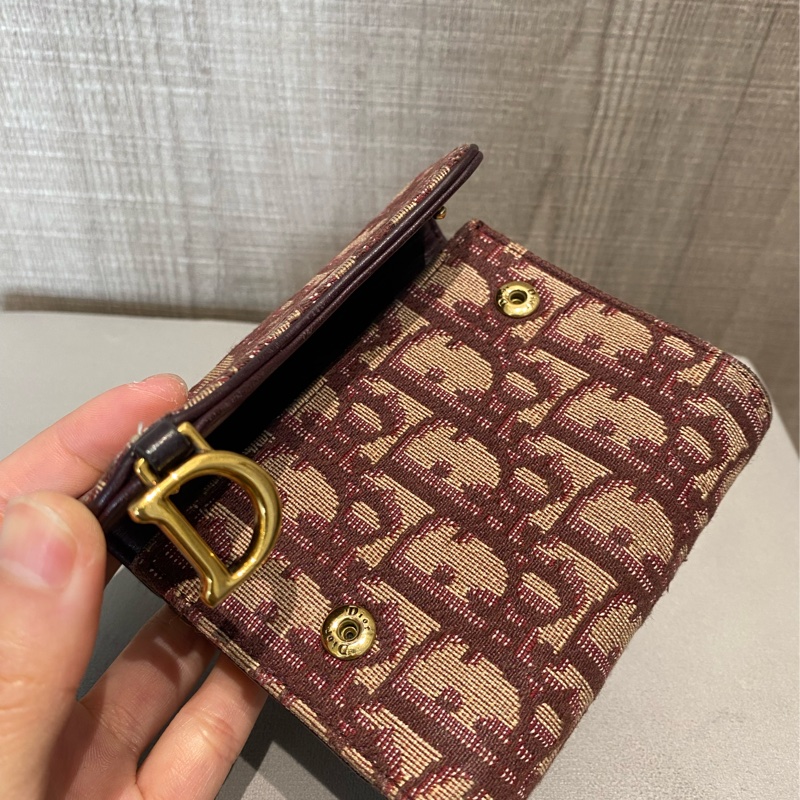 Dior 棗紅色緹花三折短夾-16