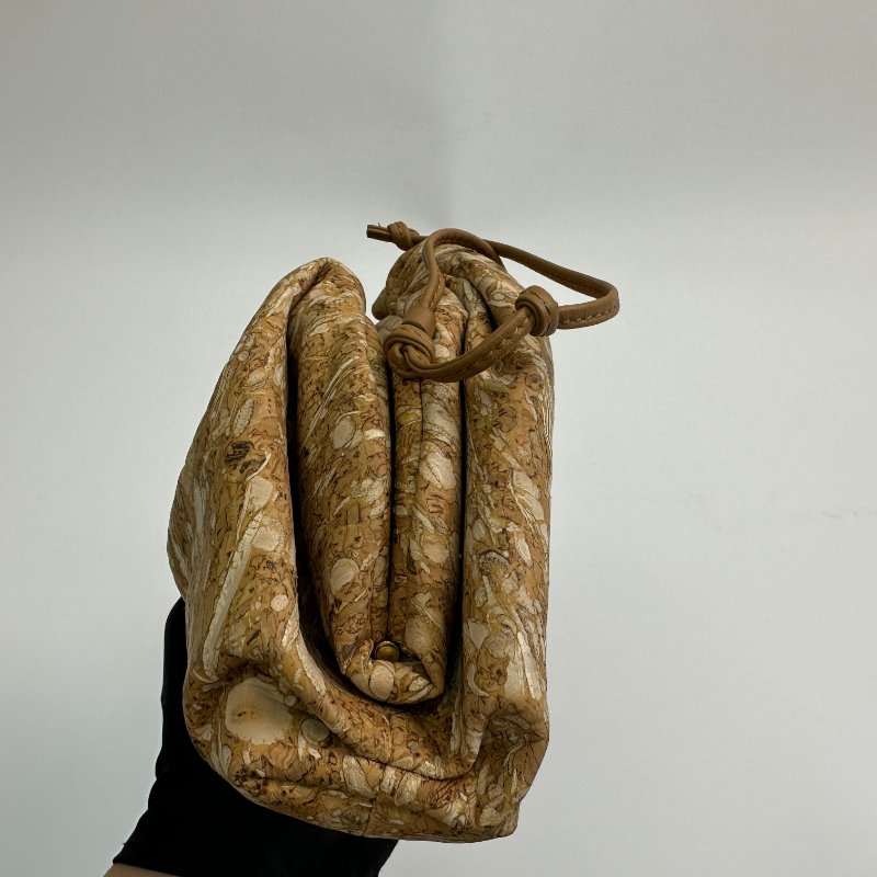 Bottega Veneta 圖案皮革雲朵迷你包 女士金色-2