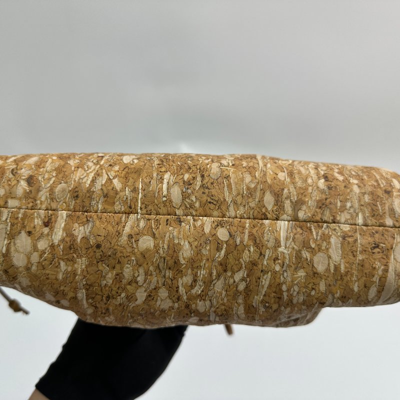 Bottega Veneta 圖案皮革雲朵迷你包 女士金色-4