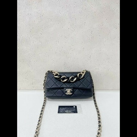 Chanel香奈兒 22c 黑金琺瑯粗鏈條 cf小號