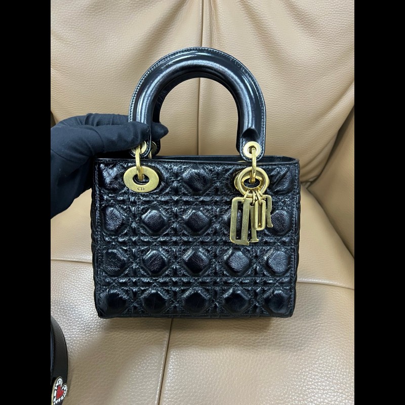 Dior lady dior 限定款四格徽章油蠟牛皮戴妃包-5