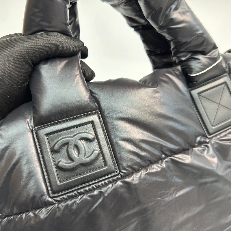 香奈兒 黑尼龍羽絨托特包-5