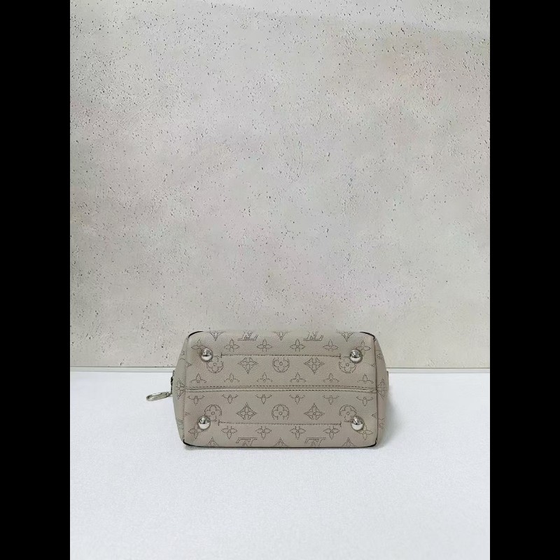 LV路易威登 Hina大象灰菜籃子 鏤空月光女神-3