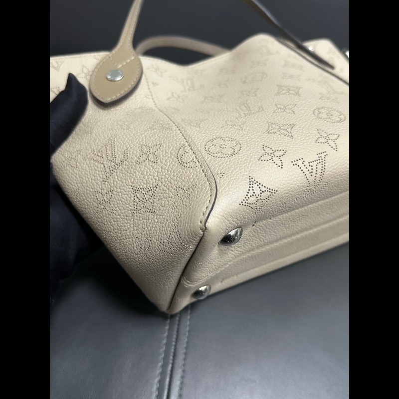 LV路易威登 Hina大象灰菜籃子 鏤空月光女神-10