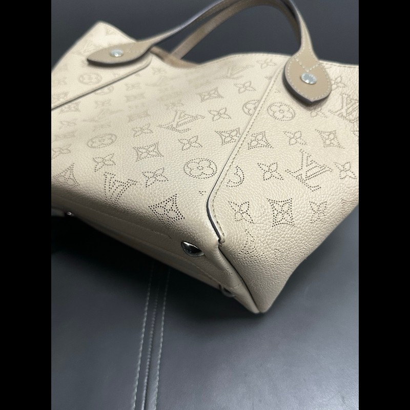 LV路易威登 Hina大象灰菜籃子 鏤空月光女神-13
