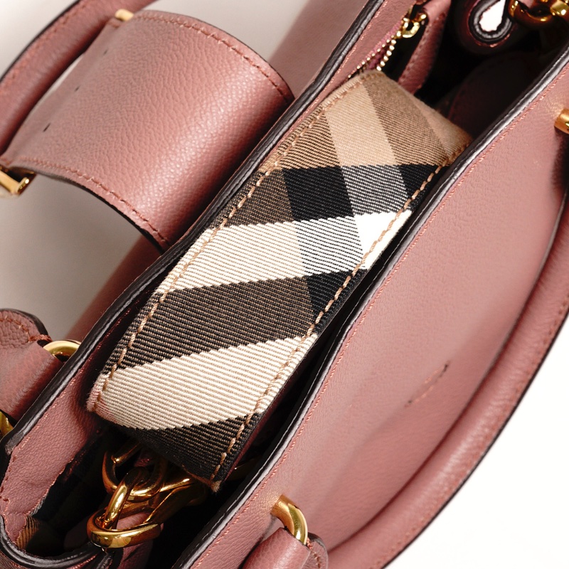 Burberry Buckle 牛皮純色字母logo 單肩包(玫瑰粉色)附兩種背帶-22