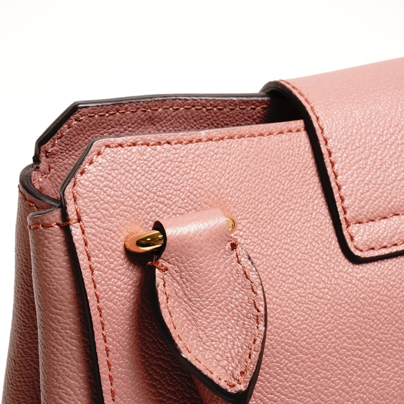 Burberry Buckle 牛皮純色字母logo 單肩包(玫瑰粉色)附兩種背帶-23