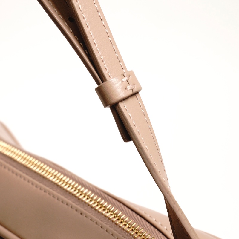 YSL 牛皮金釦山形紋拉鍊相機包(絕版品、奶茶色)-11