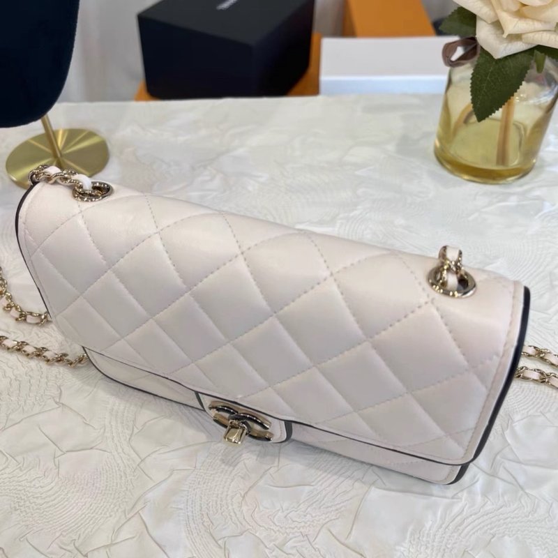 Chanel 25P 黑白熊貓拼色Woc鏈條包 全新配件塵袋購證-1