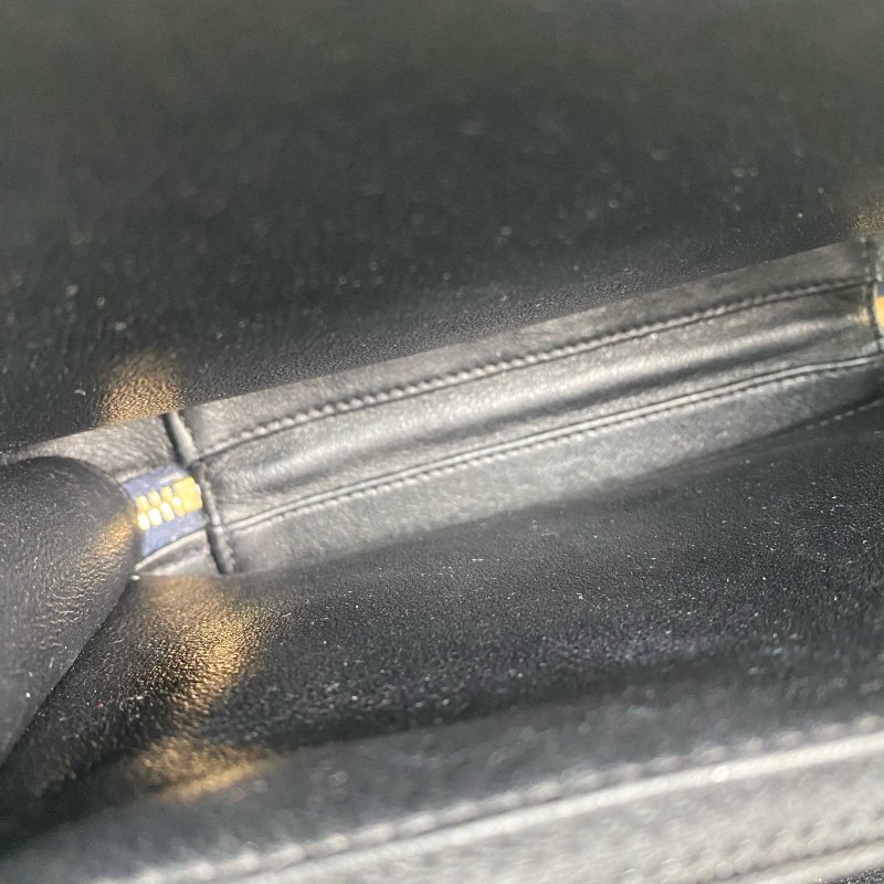 △ Chanel 香奈兒 Navy Caviar Skin Gold Tone Metal Filigree Vanity Case No.26 深藍色粒紋小牛皮金色金屬鎖鏈化妝箱No.26 - 257022883-20