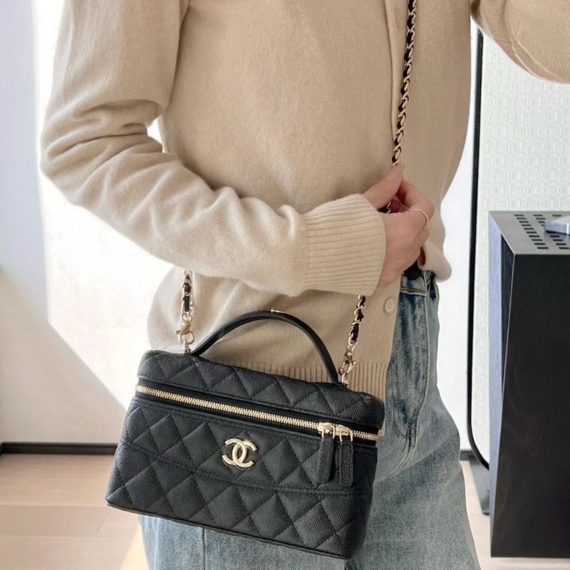 CHANEL 26C LP粒面牛皮手提飯盒包 - 黑金-10