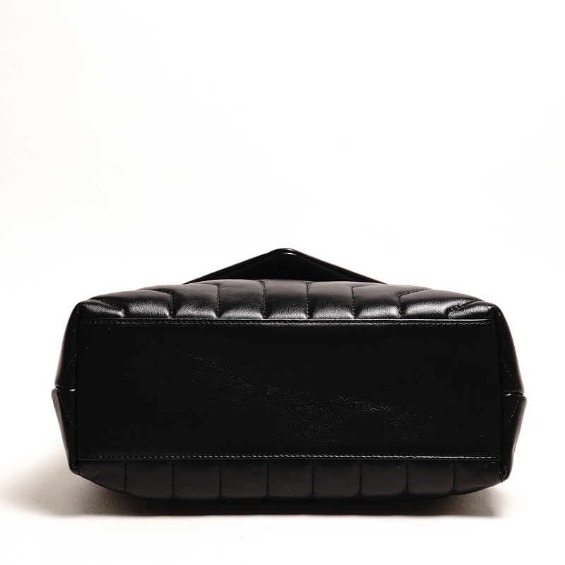 YSL LOULOU 黑金配色 小牛皮鏈條包(小號)-4