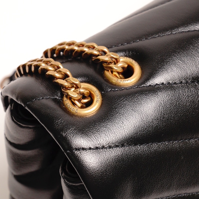YSL LOULOU 黑金配色 小牛皮鏈條包(小號)-6