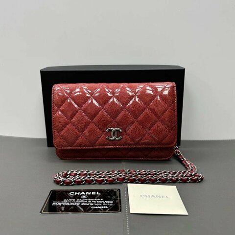 CHANEL 紅色銀扣Woc斜背鏈條包19*12*4 98新配件盒子保卡塵袋