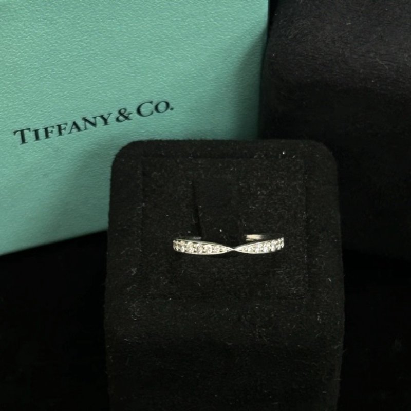 TIFFANY Harmony 系列鉑金鑲鑽戒指49碼 99新配件盒子-0