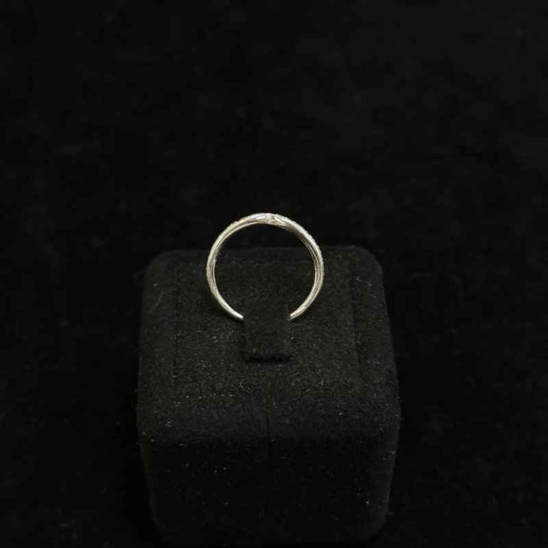 TIFFANY Harmony 系列鉑金鑲鑽戒指49碼 99新配件盒子-2