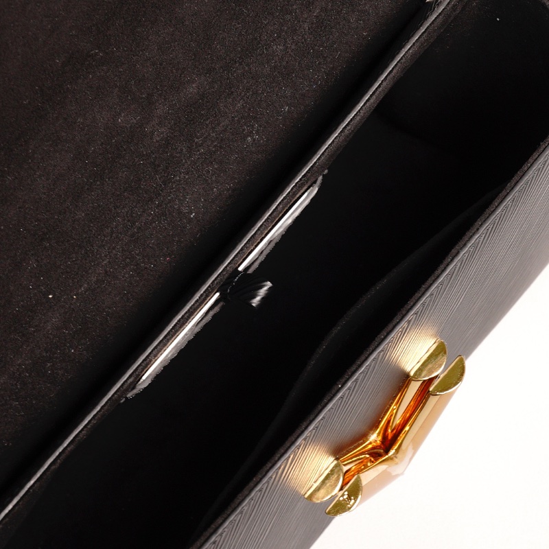 LV Twist MM 鏈條斜背包(黑) m21113-10