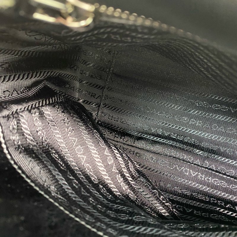 △ Prada 普拉達 Black Calfskin Single Flap Shoulder Bag 2VD073 黑色小牛皮肩背袋 - 257023032-16