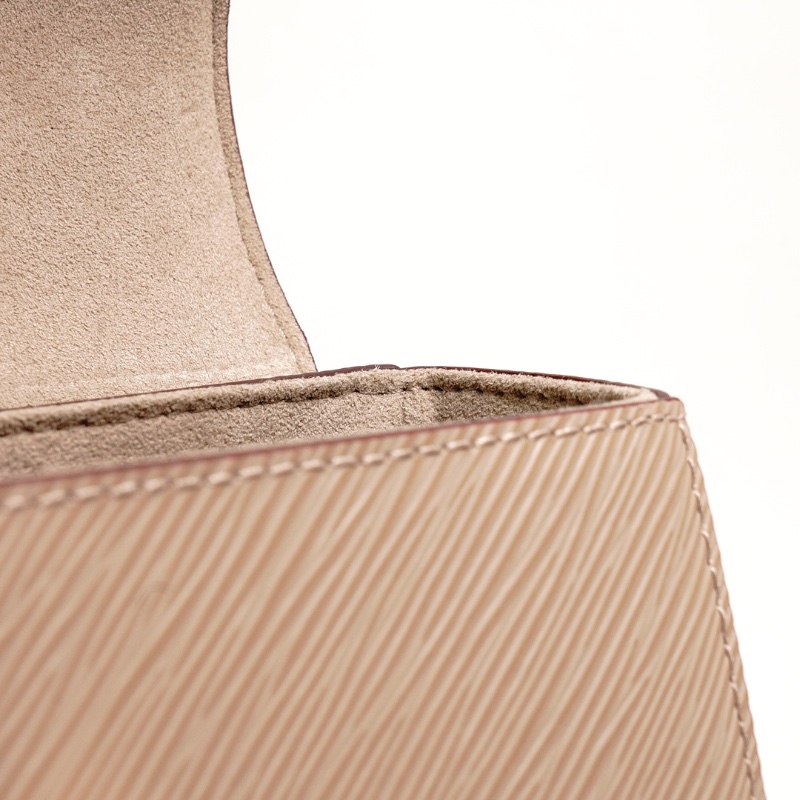 LV Twist MM 鏈條斜背包(灰、偏奶茶色) m21112-10