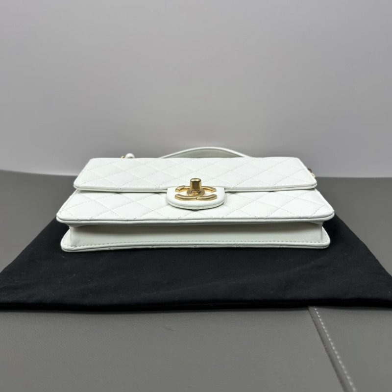 CHANEL 限量白金橫版珍珠CF鏈條包21*14*4 98新配件塵袋保卡-3