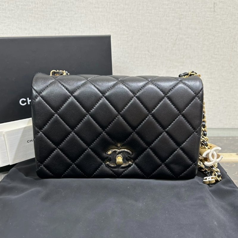 CHANEL 24a黑色菱格紋琺瑯扣皮穿鏈23*14*7 全新閒置配件盒子塵袋-0