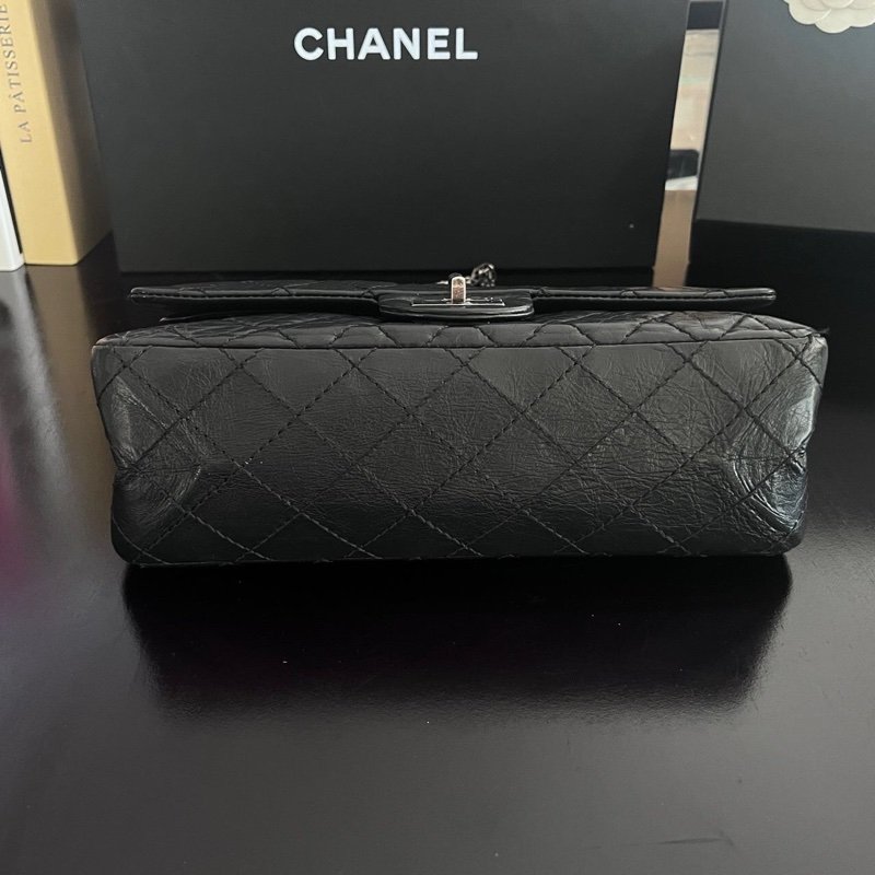 CHANEL 黑銀2.55小號肩背斜背鍊條包25*16*7.5 99新配件塵袋保卡-6