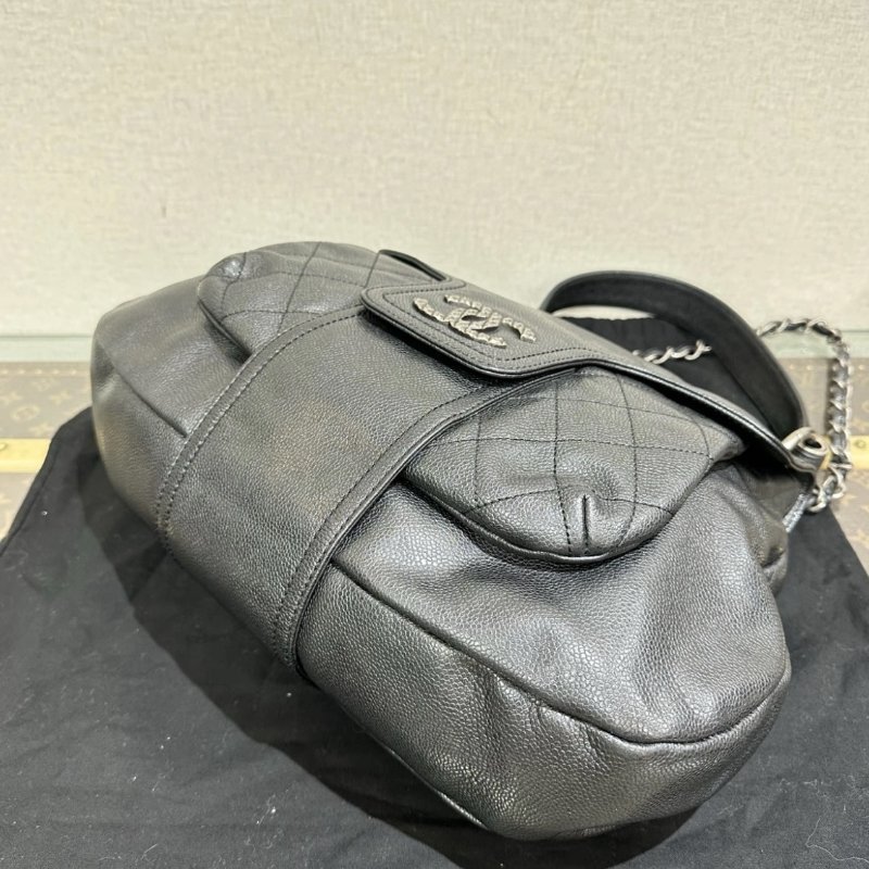 CHANEL 黑銀機車肩背40*29*11 98新配件塵袋-4